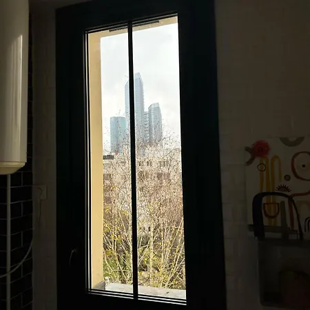 Avec Chambre, La Défense *