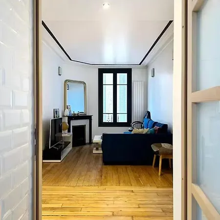 Appartement Avec Chambre, La Défense *